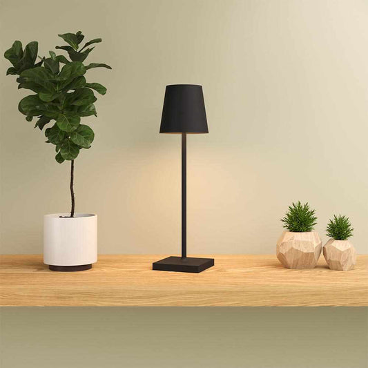 Jour Solar Table Light Black