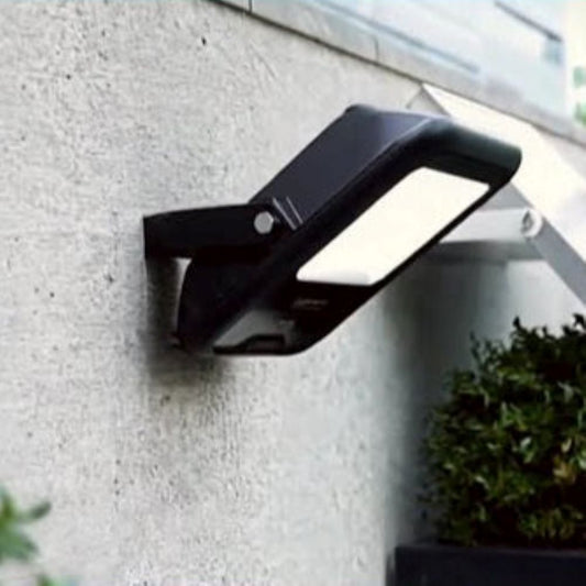 Scout Pro Solar Floodlight Black