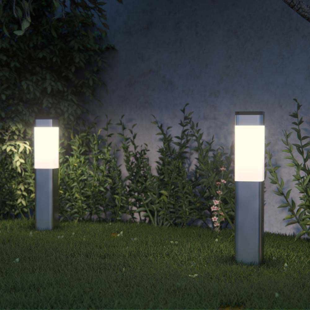 X12 Colebrook Solar Path Lights